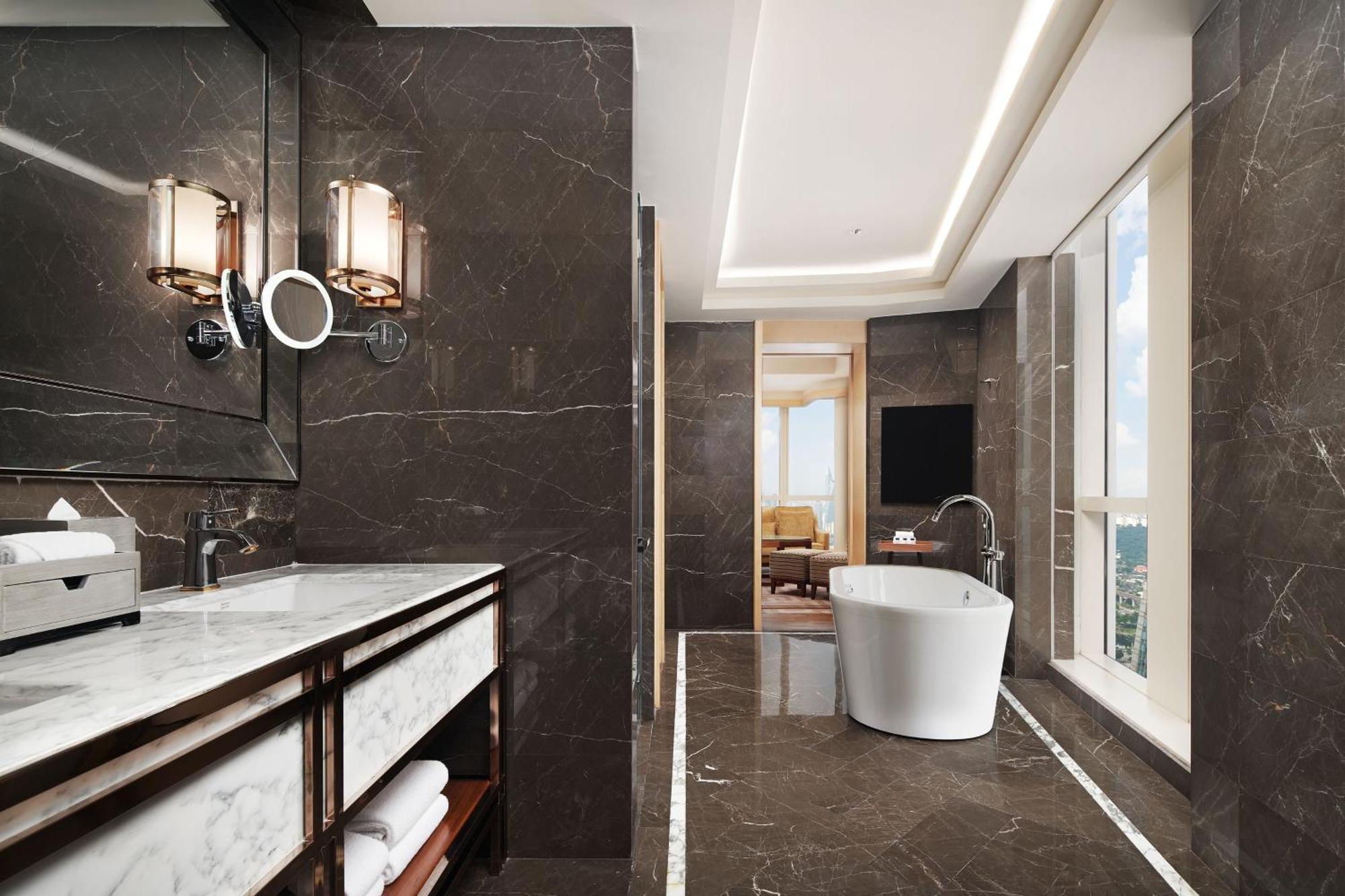 Sheraton Petaling Jaya Hotel Eksteriør billede Bathroom