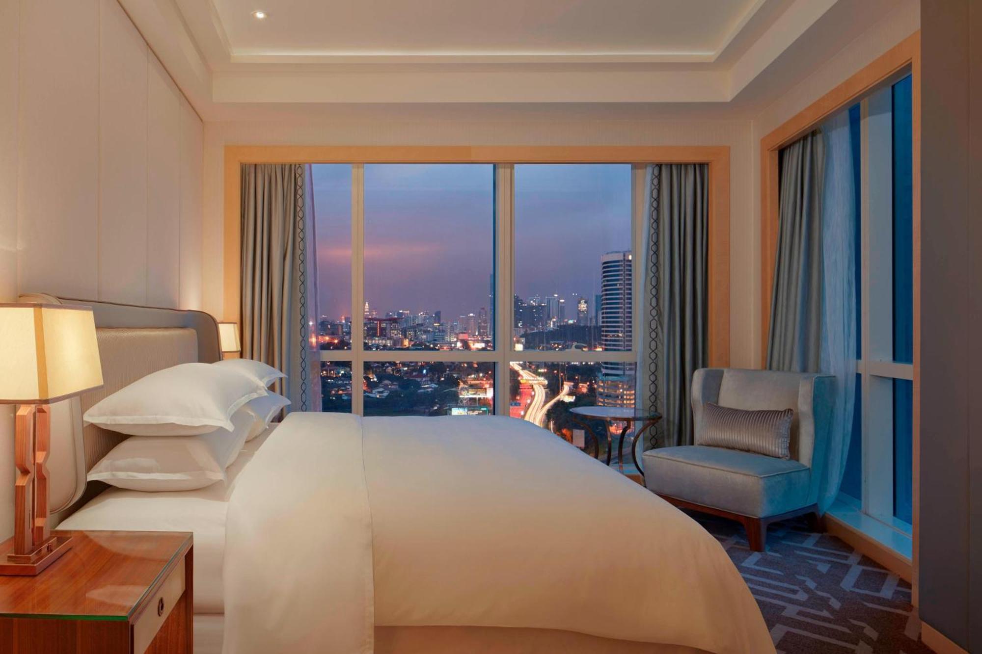 Sheraton Petaling Jaya Hotel Eksteriør billede Deluxe Room